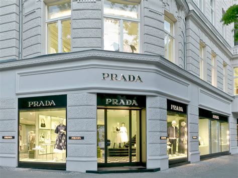 Prada stores in simon